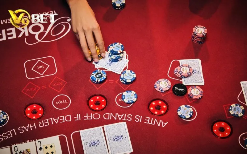 Poker V9BET | Luật Chơi, Thứ Tự Bài, Blind & All-in 1 Ảnh minh họa Poker V9BET